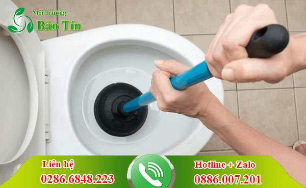 Thông bồn cầu thị xã Tân Châu giá rẻ 99k thợ đến nhanh