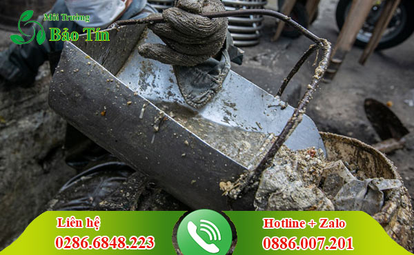 nạo vét hố ga tại huyện Sơn Hà